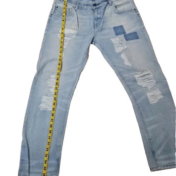 Zara Distressed Jeans for women-Size 6 - Picture 12 of 17